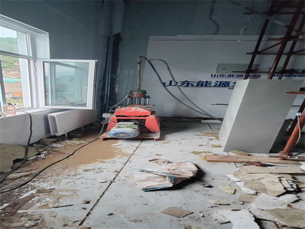 亚东地基基础下沉墙体裂缝加固注浆顶升施工